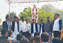 अखिल भारतीय कवि सम्मेलन में ओज, व्यंग्य और संवेदना का संगम