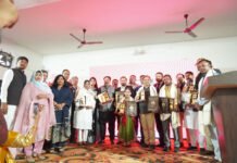 उतेलवा, अमेठी में सजा सम्मान का मंच:‘NTN ज़िंदगी अवॉर्ड–6’ में समाज की प्रतिभाओं को मिला गौरव