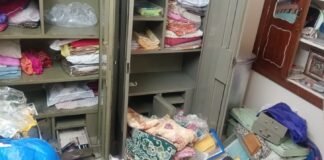 भीनमाल माघ कॉलोनी में हुई चोरी की घटना पुलिस पहुंची मौके पर