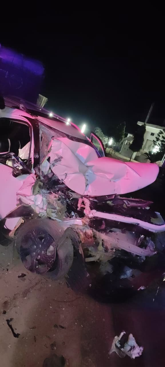 नींद की जपकी आने से होटल पर खड़े ट्रक में घुसी स्विफ्ट कार,2 गंभीर घायल, भीलवाड़ रेफर।