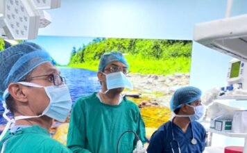 रेलवे अस्पताल में हाई रिस्क मरीज की नाक की गांठ का सफल ऑपरेशन, लगातार खून बहने से हो गई थी खून की कमी