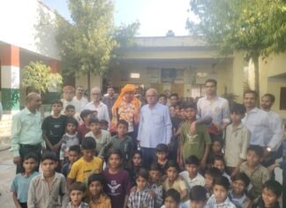 विद्यालय से सेवानिवर्त रामकिशन छीपा को दी गई विदाई