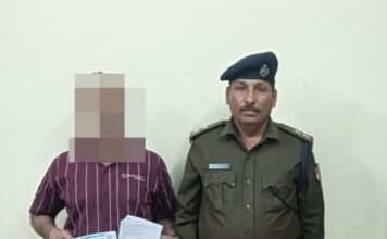 ऑपरेशन “उपलब्ध” में बड़ी कार्रवाई: न्यू कोटा आरक्षण केंद्र पर टिकटों की कालाबाजारी करते व्यक्ति को पकड़ा