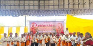 खेत को पानी किसान का अधिकार, हक के लिए संघर्ष रहेगा जारी – मोहिनी मोहन मिश्र