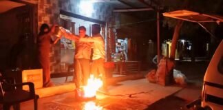 लाडपुरा में अवैध गैस रिफिलिंग के दौरान वैन में लगी भयंकर आग, टला बड़ा हादसा | स्मार्ट हलचल