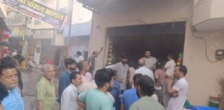 मांडल के प्रताप नगर में दुकान में लगी आग, दो घंटे की मशक्कत के बाद पाया काबू